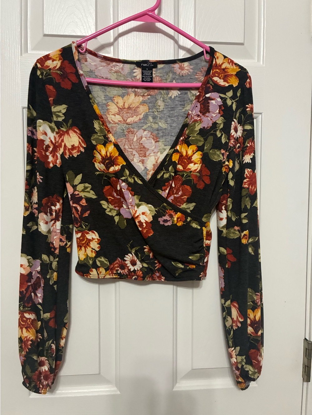 Dark Smoke floral top